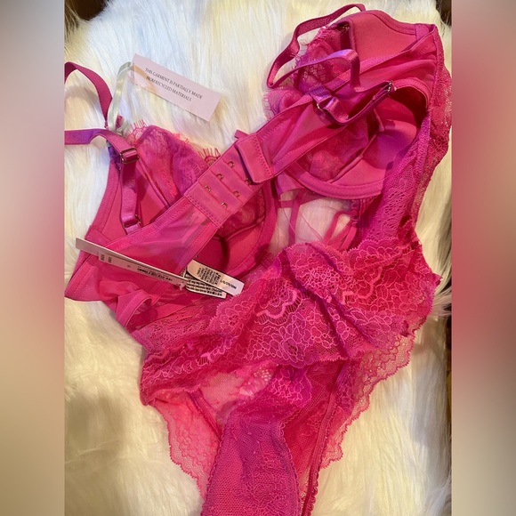 Victoria Secret -VERY SEXY
Wicked Unlined Lace-Up Teddy - NEW ST 11216955 - Picture 5 of 5